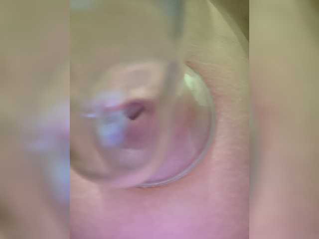 Kuroleva's BongaCams show and profile