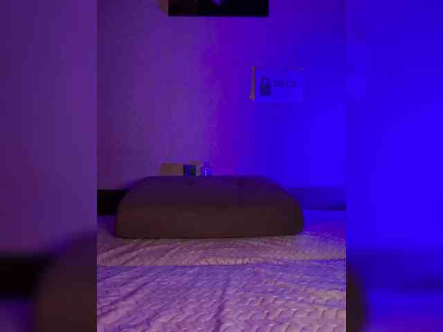Pussechka webcam