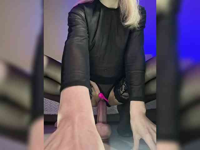 Pussechka Live Webcam on BongaCams