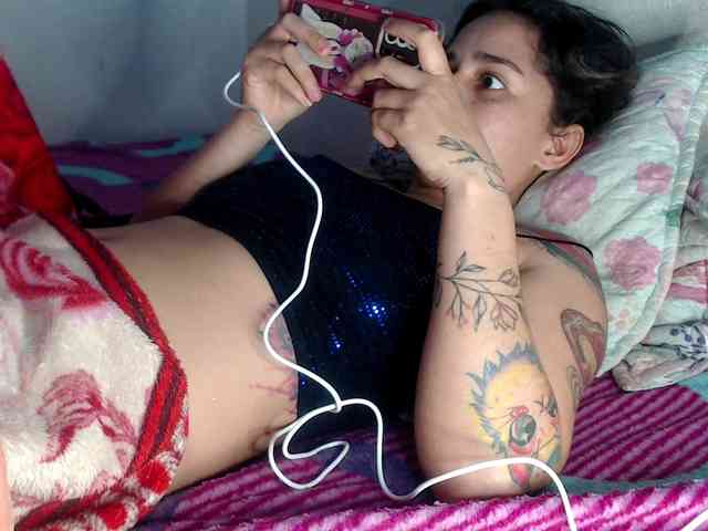 Girl-tits webcam
