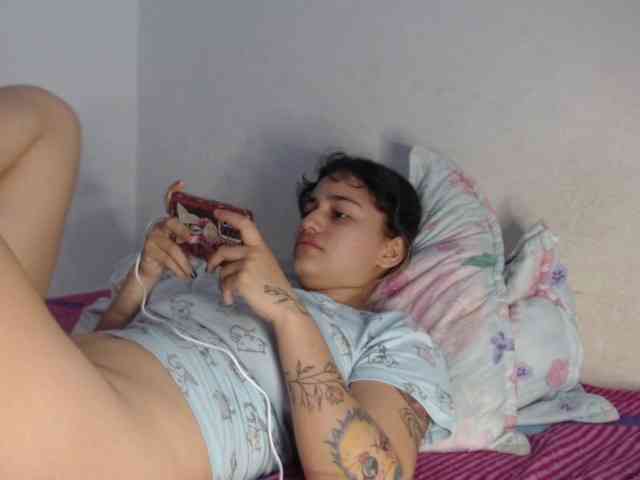 Girl-tits webcam