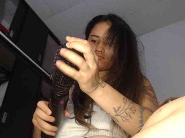 Girl-tits webcam