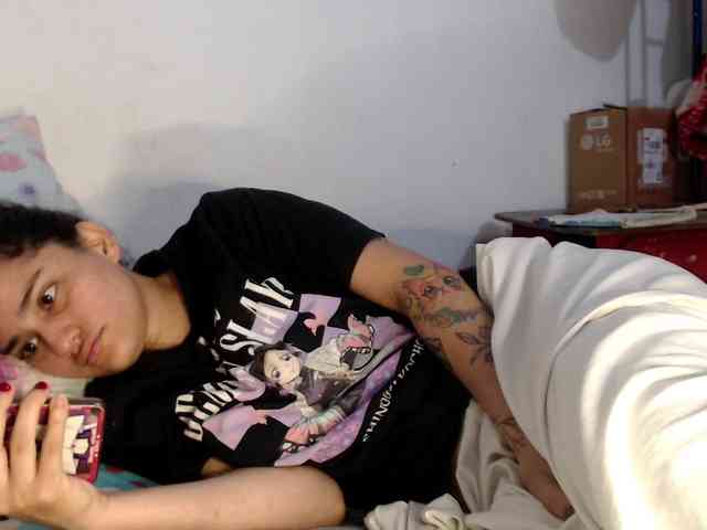 Girl-tits webcam