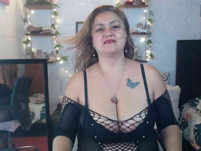 missrosariostepmoan webcam