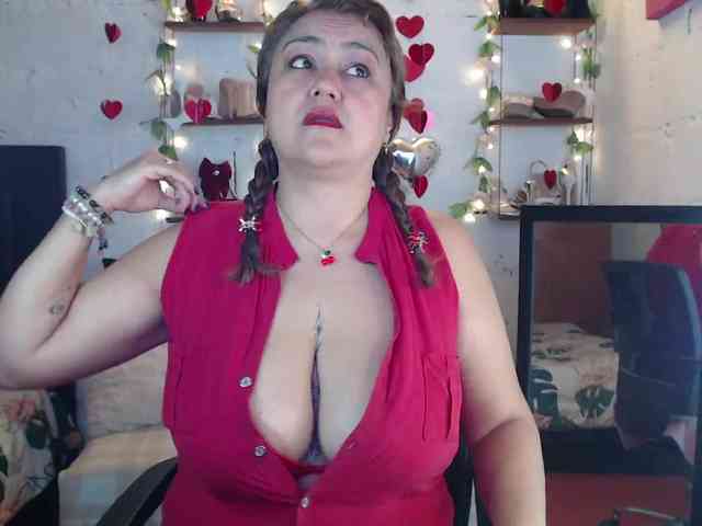missrosariostepmoan webcam