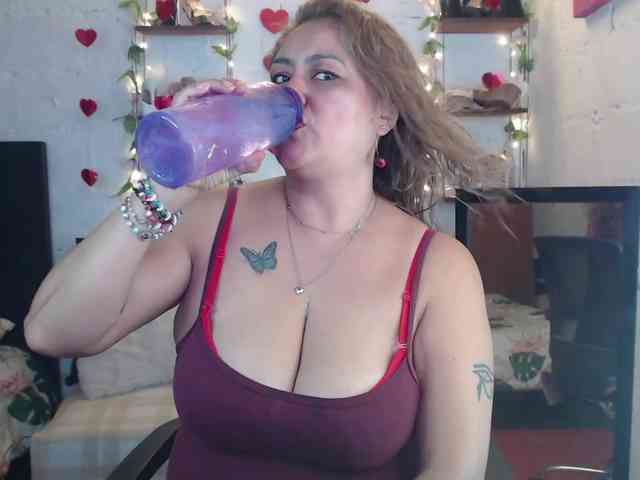 missrosariostepmoan webcam