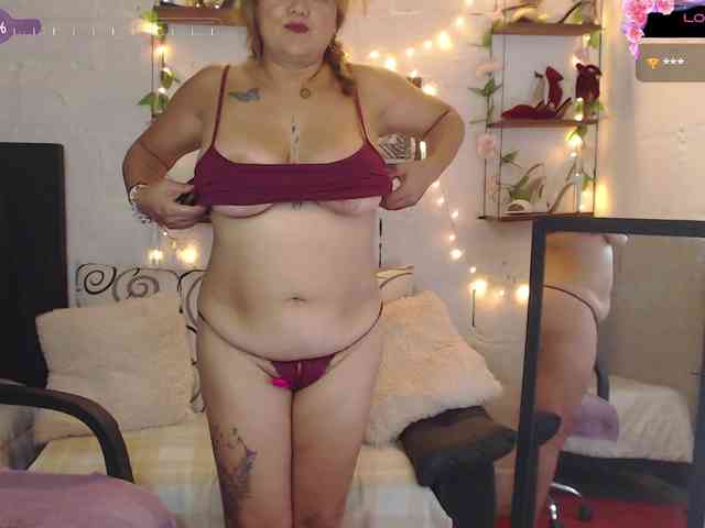 missrosariostepmoan webcam