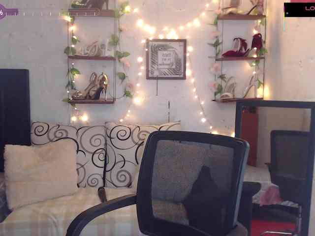 missrosariostepmoan webcam