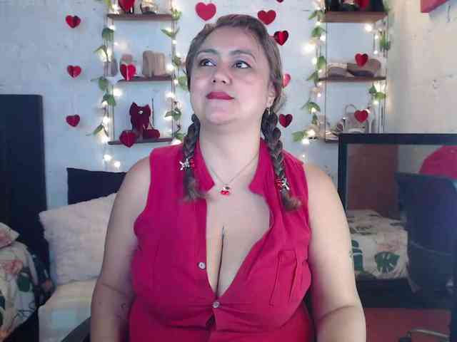 missrosariostepmoan webcam