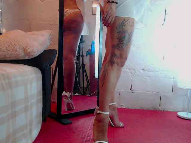 missrosariostepmoan webcam