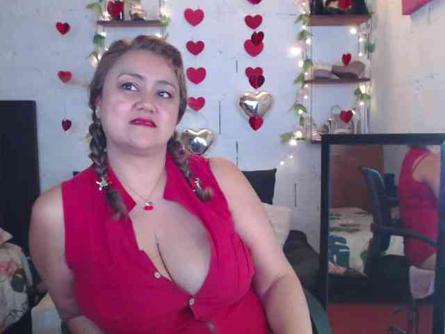 missrosariostepmoan webcam