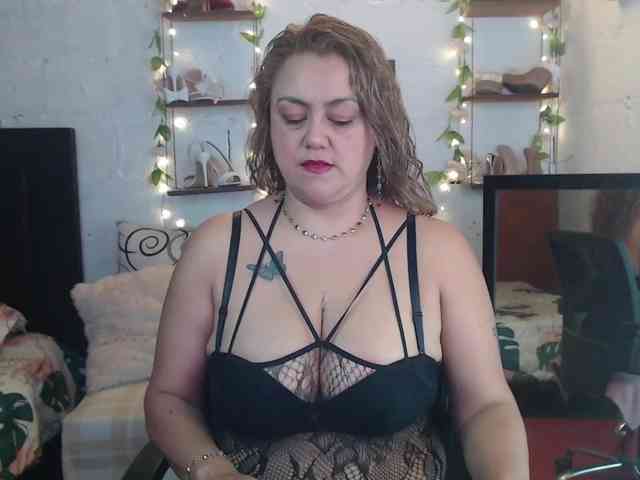 missrosariostepmoan webcam