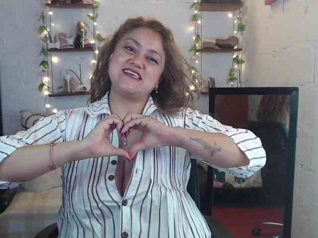 missrosariostepmoan webcam