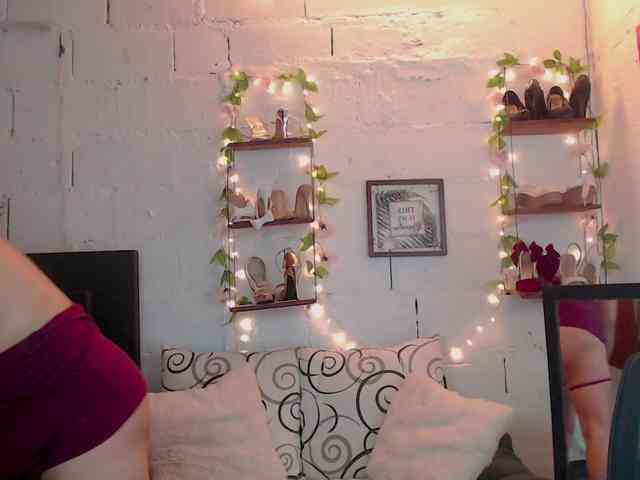 missrosariostepmoan webcam