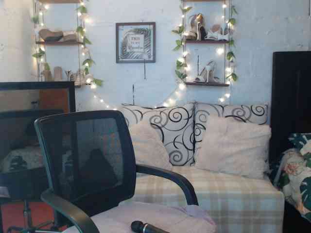 missrosariostepmoan webcam