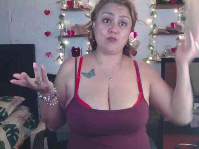 missrosariostepmoan webcam