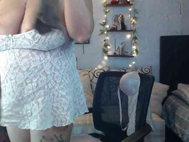 missrosariostepmoan webcam