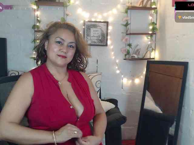 missrosariostepmoan webcam
