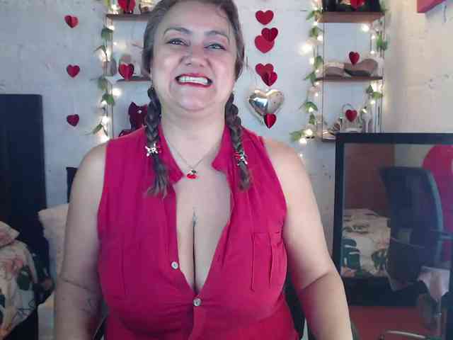 missrosariostepmoan webcam