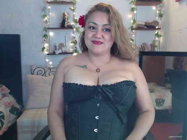 missrosariostepmoan webcam