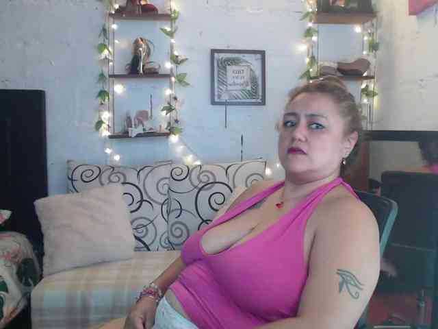 missrosariostepmoan webcam