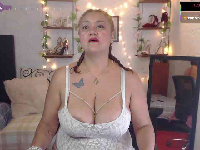 missrosariostepmoan webcam