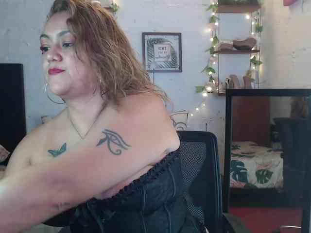 missrosariostepmoan webcam