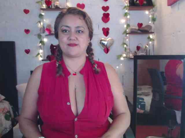 missrosariostepmoan webcam