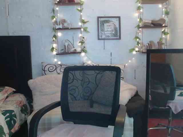 missrosariostepmoan webcam