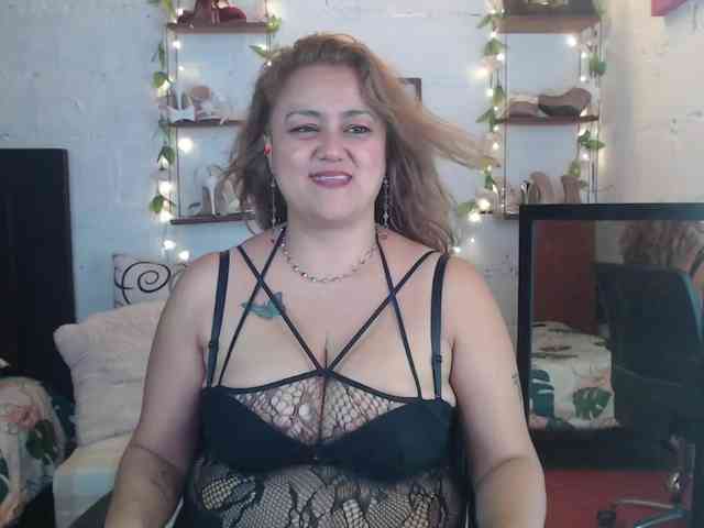 missrosariostepmoan webcam