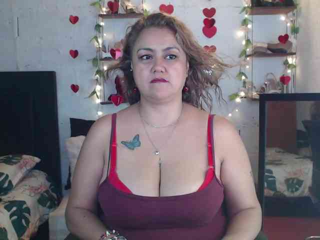 missrosariostepmoan webcam