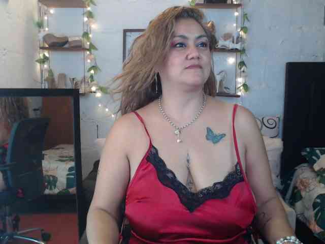 missrosariostepmoan webcam