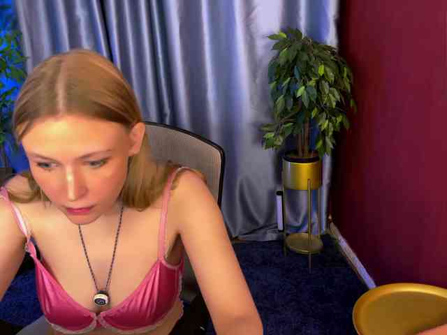 ashley_divine webcam