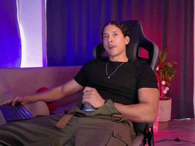 LiamVolkov LiamVolkov