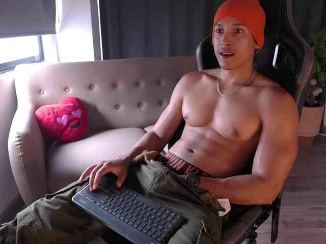 LiamVolkov LiamVolkov