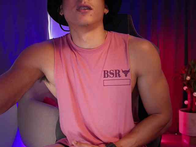 LiamVolkov LiamVolkov