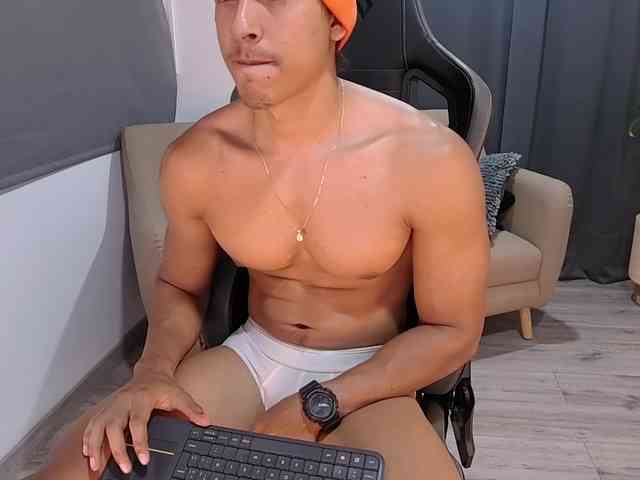 LiamVolkov LiamVolkov