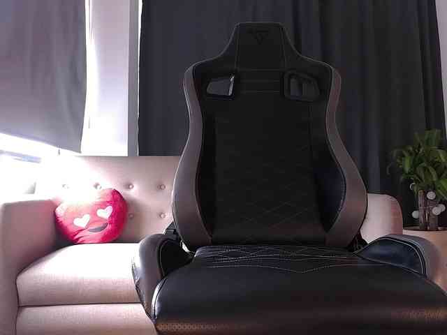 LiamVolkov Live Webcam on BongaCams