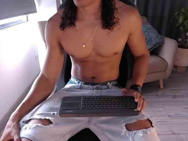 LiamVolkov LiamVolkov