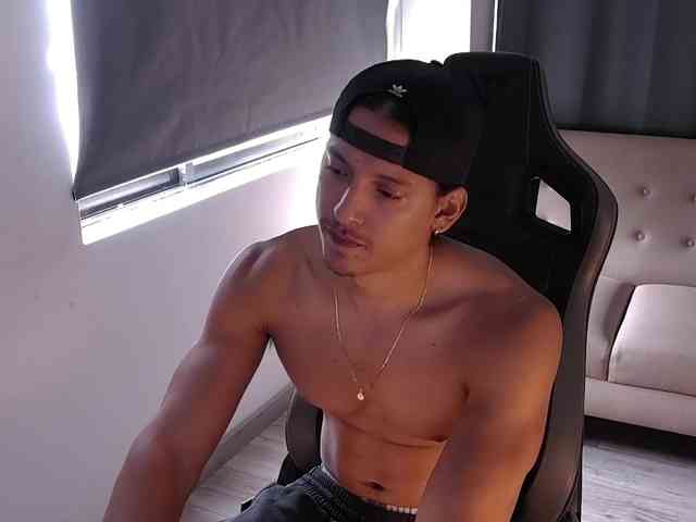 LiamVolkov LiamVolkov