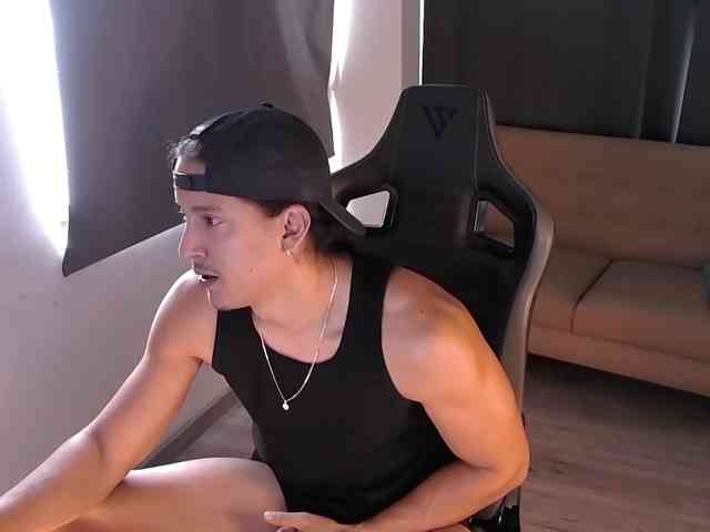 LiamVolkov LiamVolkov