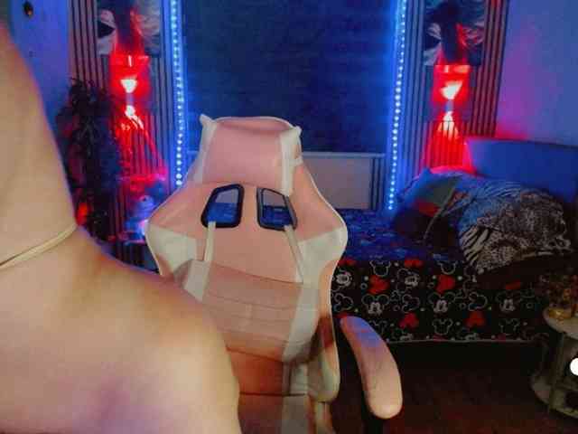 ayakusai Live Webcam on BongaCams