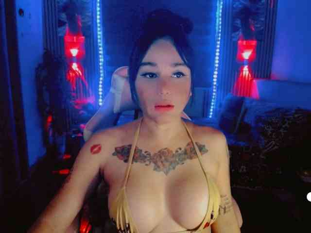 ayakusai Live Webcam on BongaCams