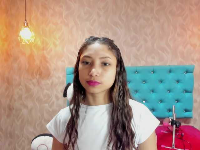 MadelineDollx's BongaCams show and profile