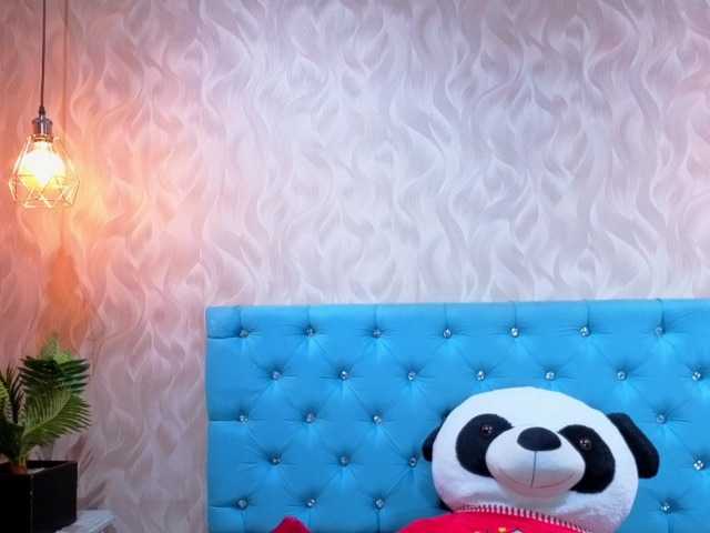 MadelineDollx's BongaCams show and profile