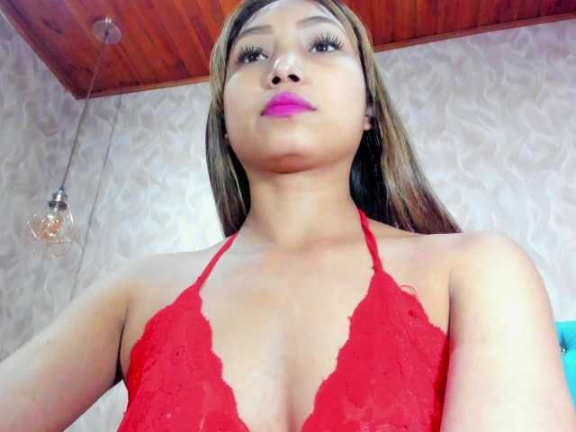 MadelineDollx webcam