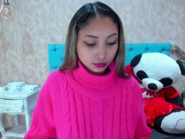 MadelineDollx webcam