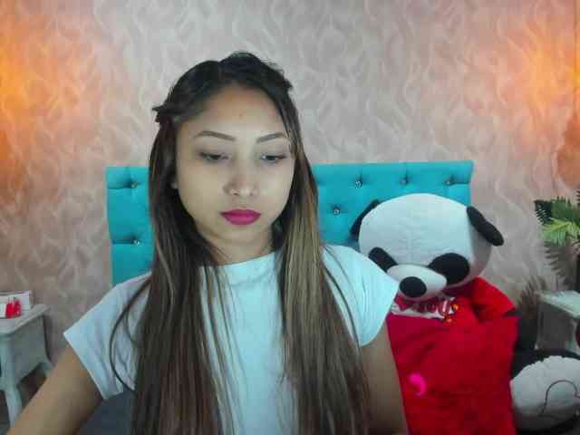 MadelineDollx webcam