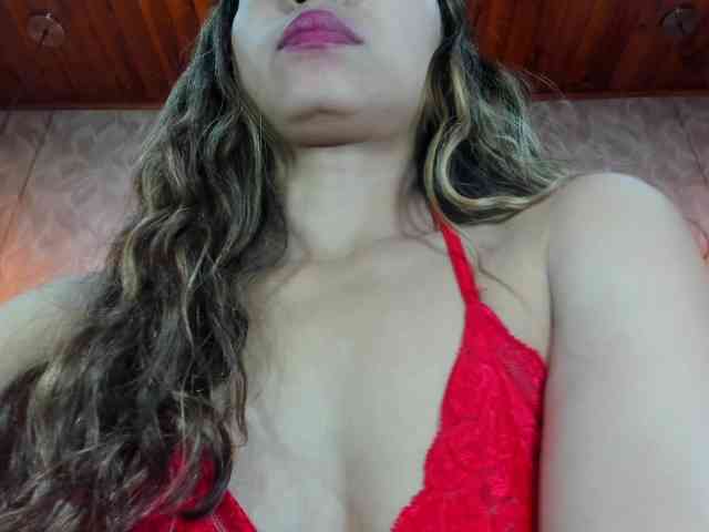 MadelineDollx webcam