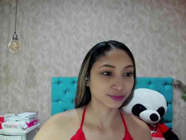 MadelineDollx webcam
